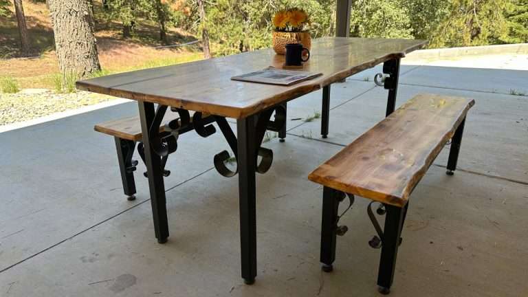 Pine Table finished and delivered to our customer