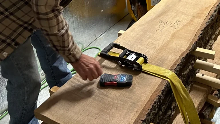 Reading the humidity in slabs