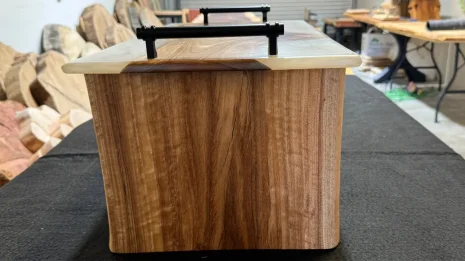 Lap Table Eucalyptus White Resin