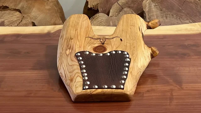 Rustic Pine Boot Pull