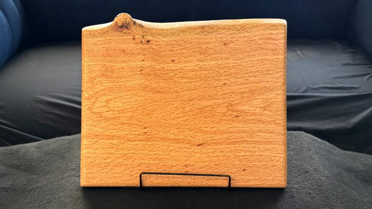 Cutting Board Red Oak Live Edge